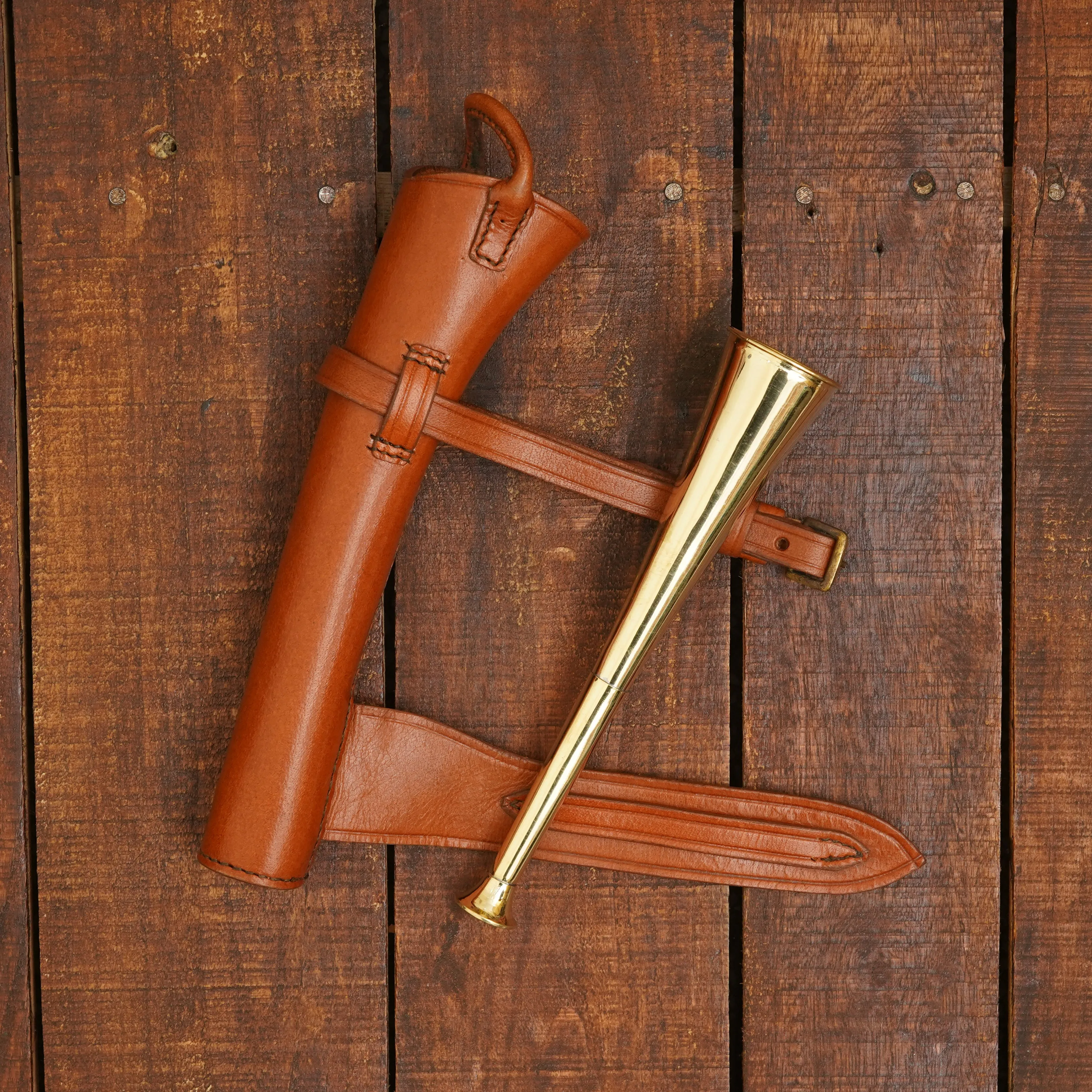 Elegant Fox Hunting Horn in Brass with Leather Case