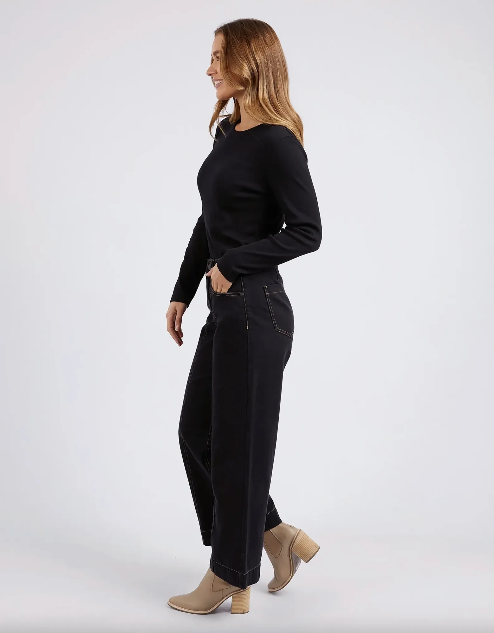 Royal Wide Leg Jean